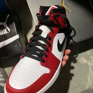 Air Jordan 1 “White Heel” Chicago Sz10.5